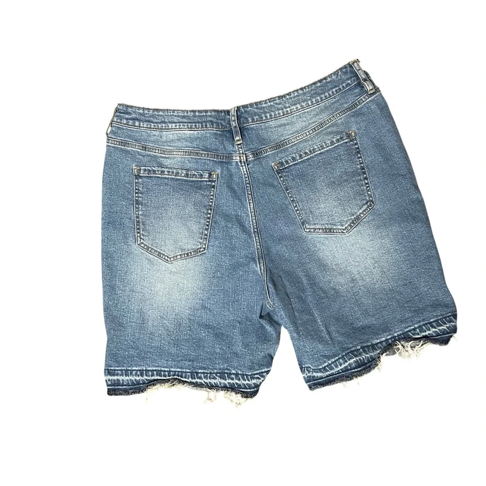 NOVAMEN Mens‎ Denim Jean Shorts Size 36 Ripped Distressed Medium Wash-Thrashed